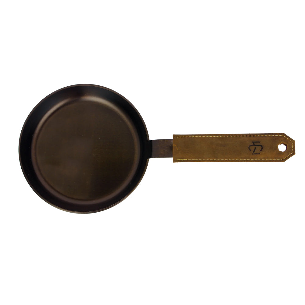 Cast-A-Way Leather Skillet Sleeve
