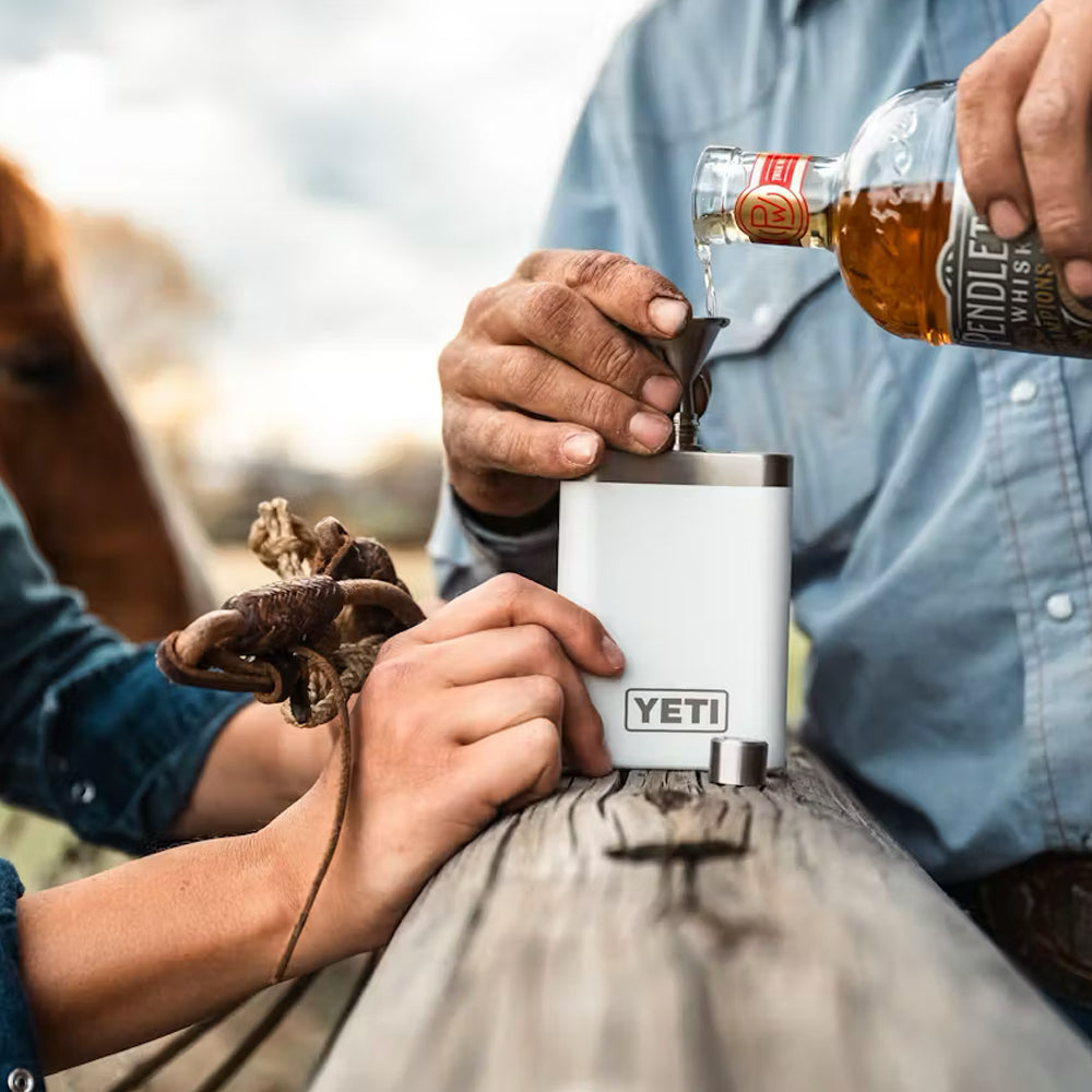 YETI Flask (Wetlands Camo)